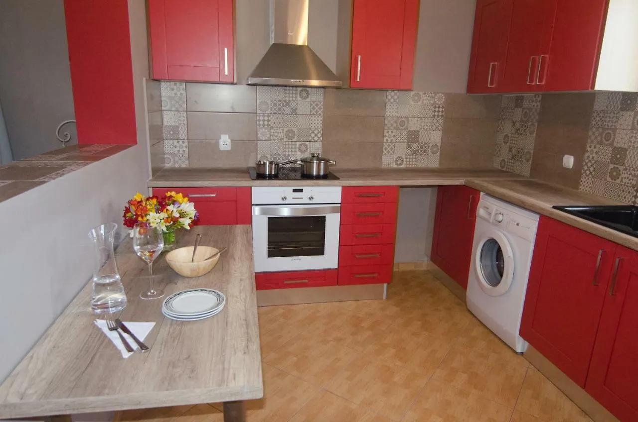 Marina'S House Apartment Khelmata